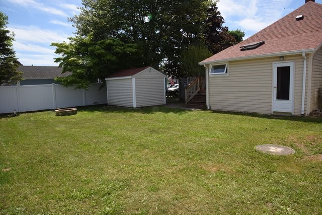 78 Munsey Ave, Swansea, MA 02777