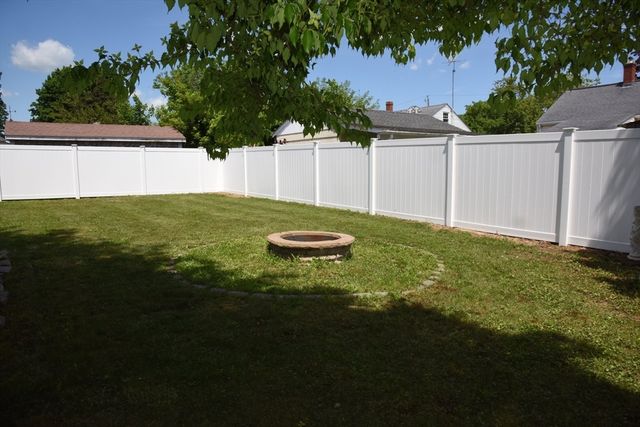 78 Munsey Ave, Swansea, MA 02777