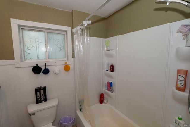 54514 Norwood Drive, South Bend, IN 46628