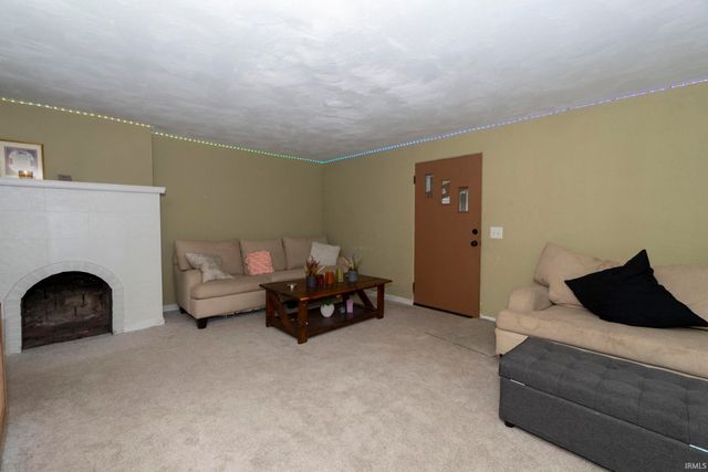 54514 Norwood Drive, South Bend, IN 46628