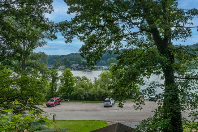 54514 Norwood Drive, South Bend, IN 46628