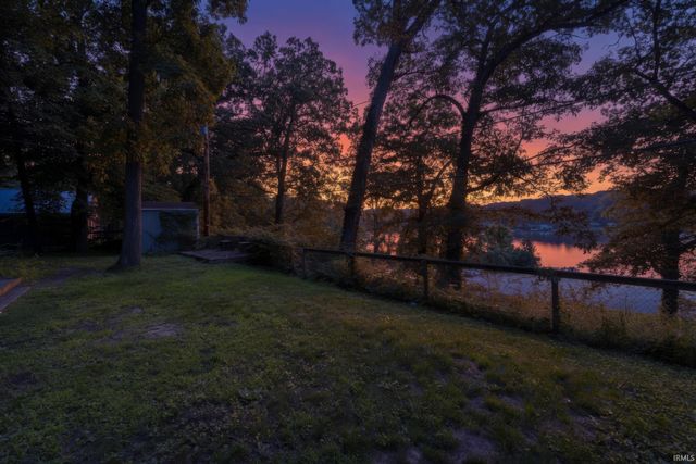 54514 Norwood Drive, South Bend, IN 46628