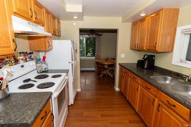 54514 Norwood Drive, South Bend, IN 46628