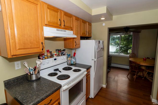 54514 Norwood Drive, South Bend, IN 46628