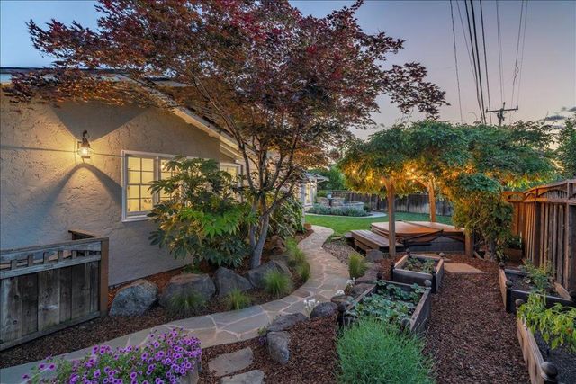 285 Marchmont Drive, Los Gatos, CA 95032