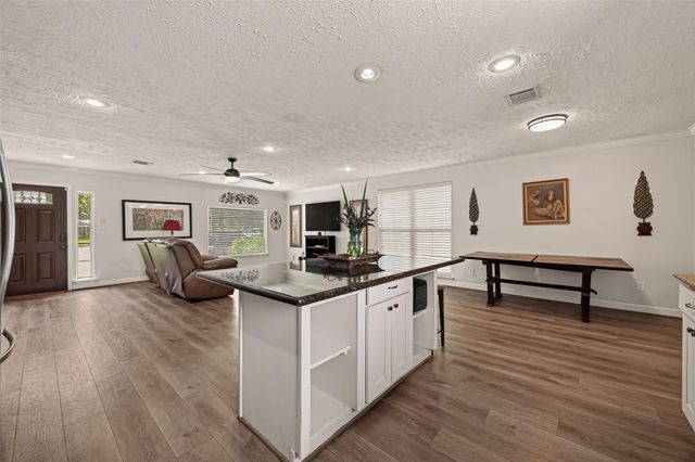 4718 Blanton Boulevard, Houston, TX 77092