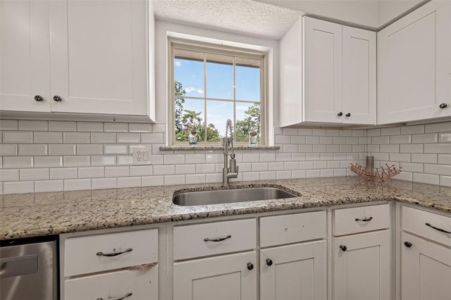 4718 Blanton Boulevard, Houston, TX 77092