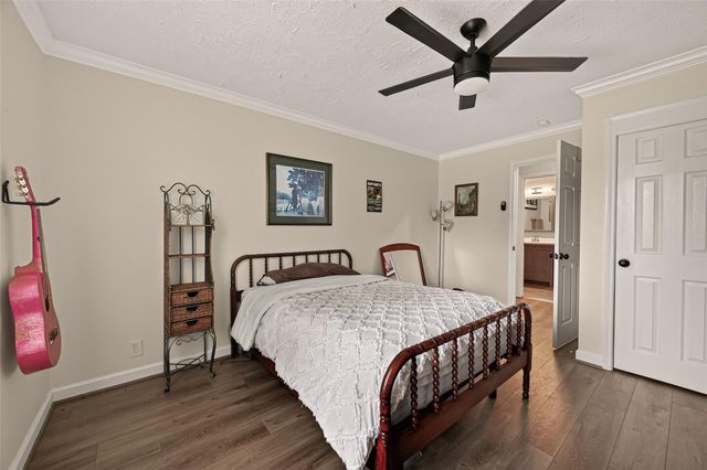 4718 Blanton Boulevard, Houston, TX 77092