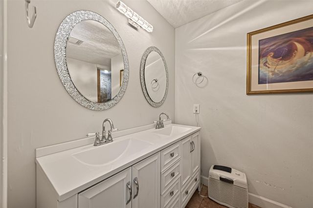 4718 Blanton Boulevard, Houston, TX 77092