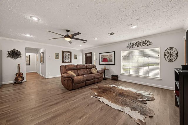 4718 Blanton Boulevard, Houston, TX 77092