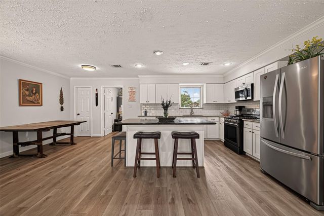 4718 Blanton Boulevard, Houston, TX 77092