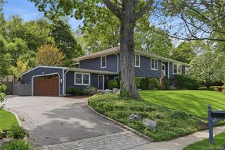37 McKay Road, Huntington Station, NY 11746