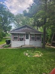 7527 Shorewood DRIVE, Salem, WI 53168