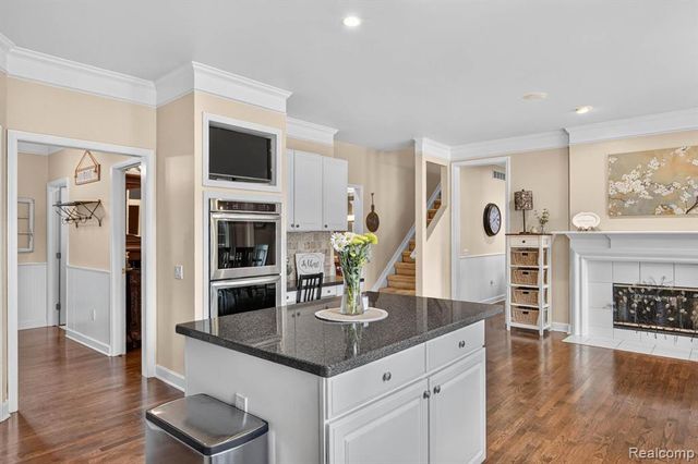 50295 Fellows Hill Drive, Plymouth, MI 48170