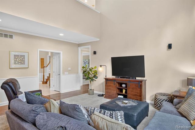 50295 Fellows Hill Drive, Plymouth, MI 48170