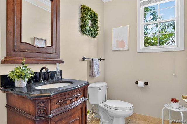 50295 Fellows Hill Drive, Plymouth, MI 48170