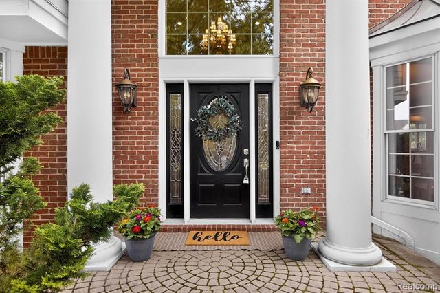 50295 Fellows Hill Drive, Plymouth, MI 48170