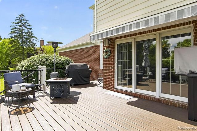 50295 Fellows Hill Drive, Plymouth, MI 48170
