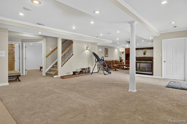 50295 Fellows Hill Drive, Plymouth, MI 48170
