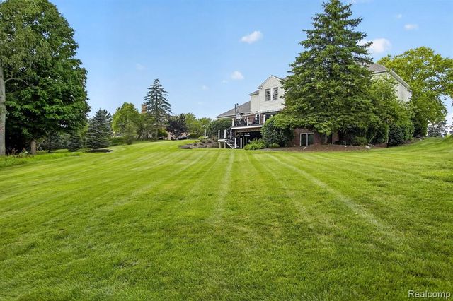 50295 Fellows Hill Drive, Plymouth, MI 48170