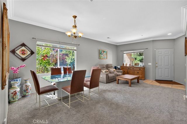 12312 Edgecliff Ave, Sylmar, CA 91342