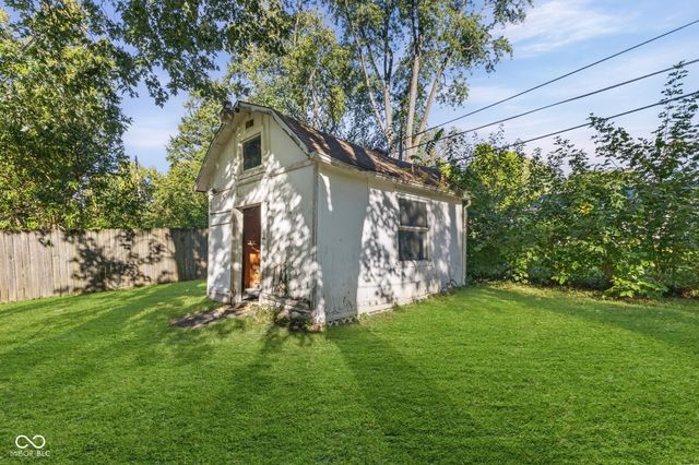 7422 E 30th Street, Indianapolis, IN 46219