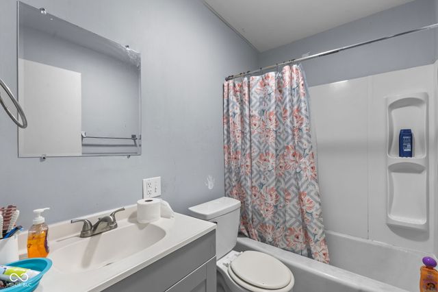 7422 E 30th Street, Indianapolis, IN 46219