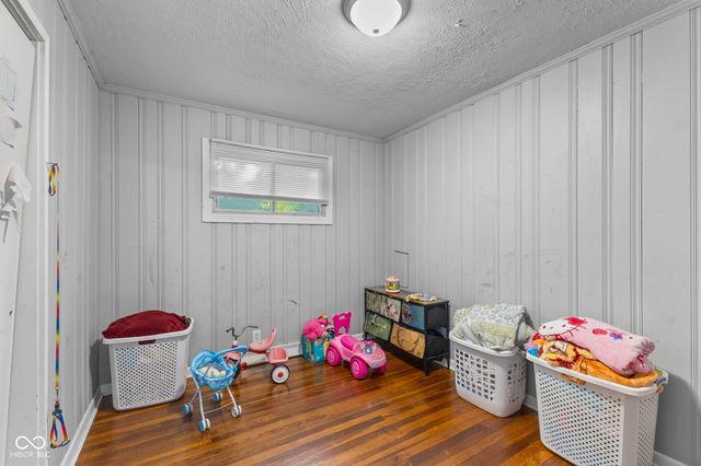7422 E 30th Street, Indianapolis, IN 46219
