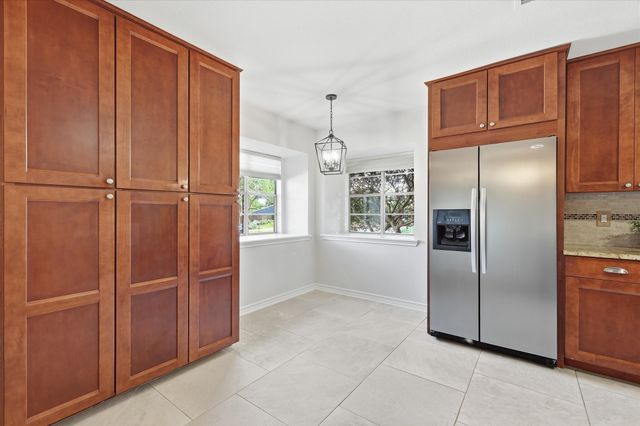 1614 Crested Butte Drive, Lewisville, TX 75077