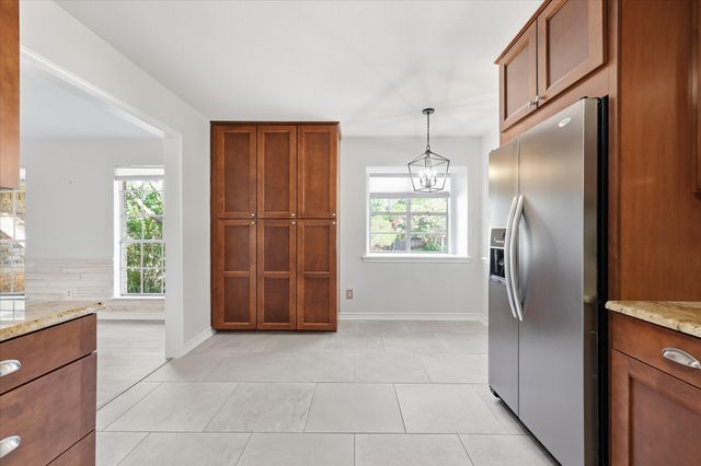 1614 Crested Butte Drive, Lewisville, TX 75077
