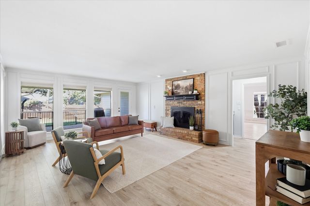 1614 Crested Butte Drive, Lewisville, TX 75077