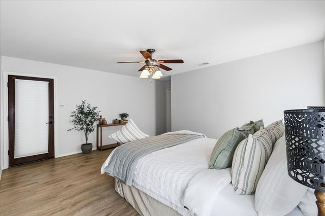 1614 Crested Butte Drive, Lewisville, TX 75077
