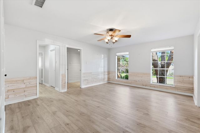 1614 Crested Butte Drive, Lewisville, TX 75077