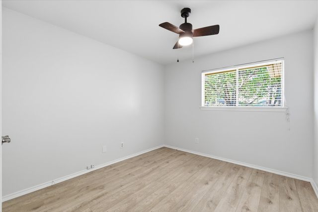 1614 Crested Butte Drive, Lewisville, TX 75077