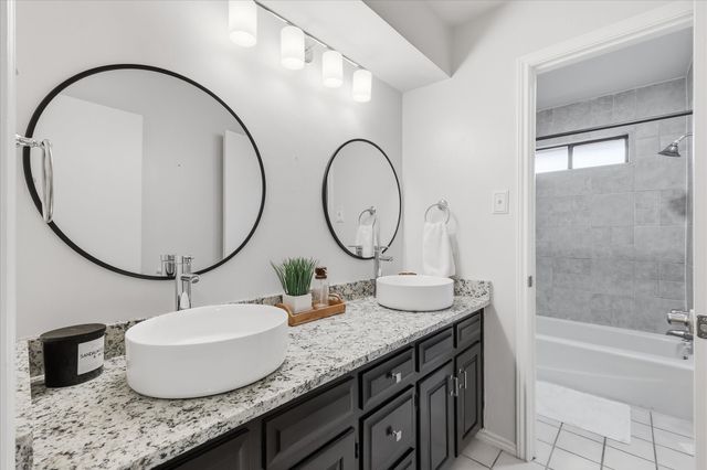 1614 Crested Butte Drive, Lewisville, TX 75077