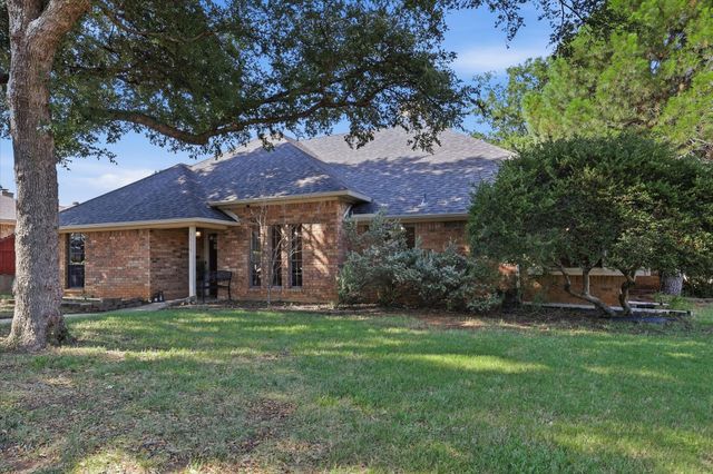 1614 Crested Butte Drive, Lewisville, TX 75077