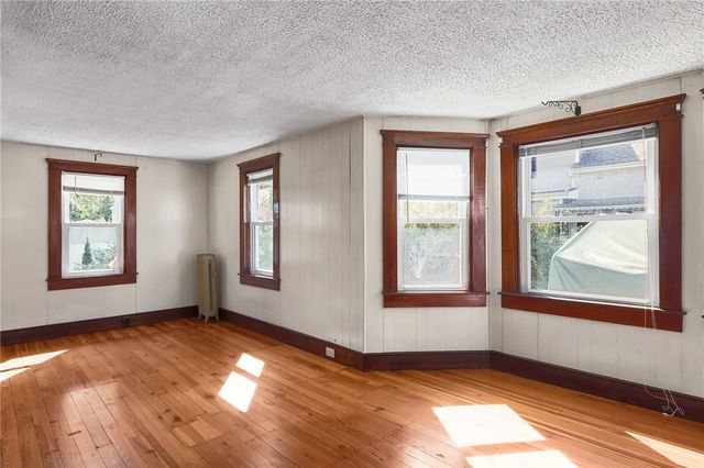70 Northup Street, Warwick, RI 02889