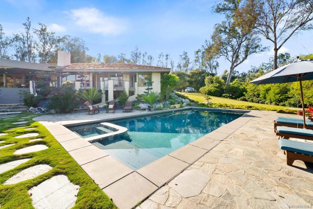 5491 Calzada del Bosque, Rancho Santa Fe, CA 92067