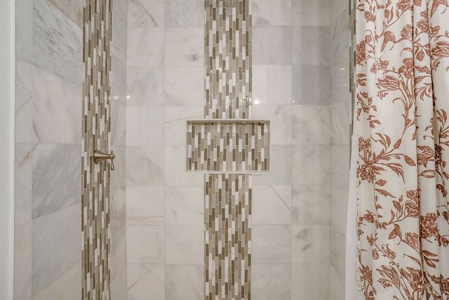 216 E Grubb Drive, Mesquite, TX 75149