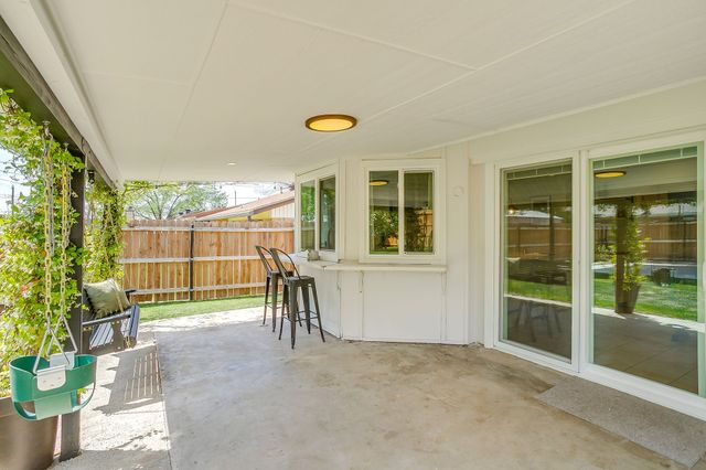 216 E Grubb Drive, Mesquite, TX 75149