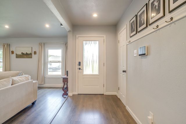 216 E Grubb Drive, Mesquite, TX 75149