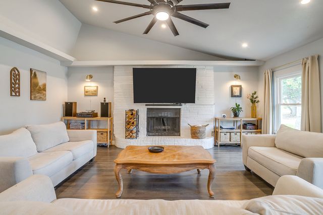 216 E Grubb Drive, Mesquite, TX 75149