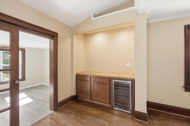 1300 Ashland Avenue, Columbus, OH 43212