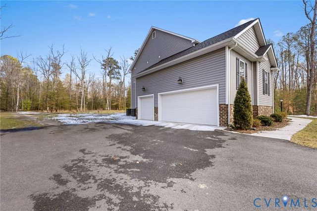 12668 Greenwood Rd, Glen Allen, VA 23059