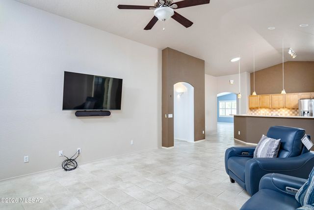 10172 E Gray Hawk Drive, Tucson, AZ 85730