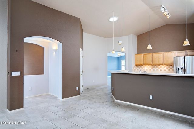 10172 E Gray Hawk Drive, Tucson, AZ 85730