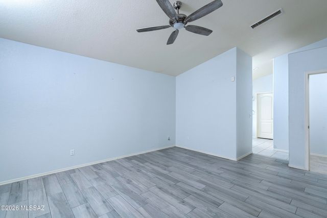 10172 E Gray Hawk Drive, Tucson, AZ 85730