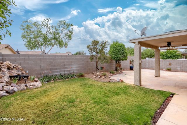 10172 E Gray Hawk Drive, Tucson, AZ 85730