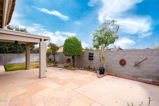 10172 E Gray Hawk Drive, Tucson, AZ 85730