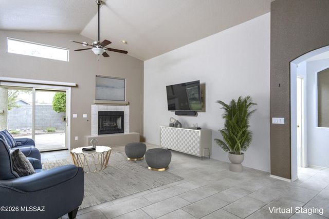 10172 E Gray Hawk Drive, Tucson, AZ 85730